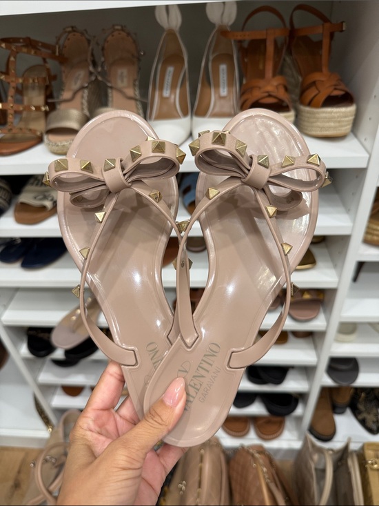 Valentino Garavani Shoes - Valentino Garavani Blush Nude Rockstud Bow Jelly Sandals